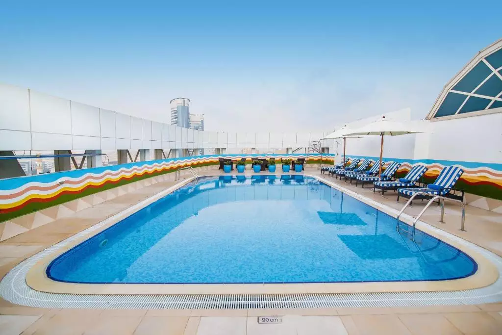 Grand Excelsior Hotel
